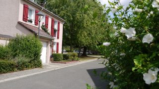 le parking à l'entrée